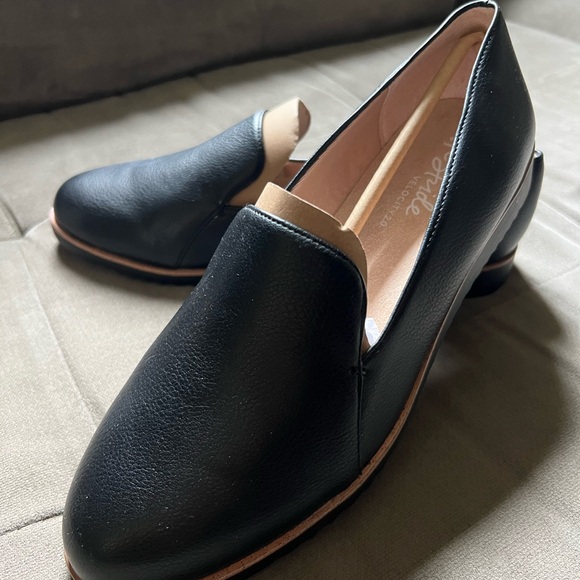 Life Stride Zendaya Loafer Flat - Picture 3 of 7